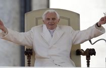 Der ehemalige Papst Benedikt XVI. wird kontrovers diskutiert.