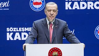 Cumhurbaşkanı Recep Tayyip Erdoğan, ATO Congresium'da düzenlenen "Sözleşmeliye Kadro Şöleni" programına katılarak konuşma yaptı.