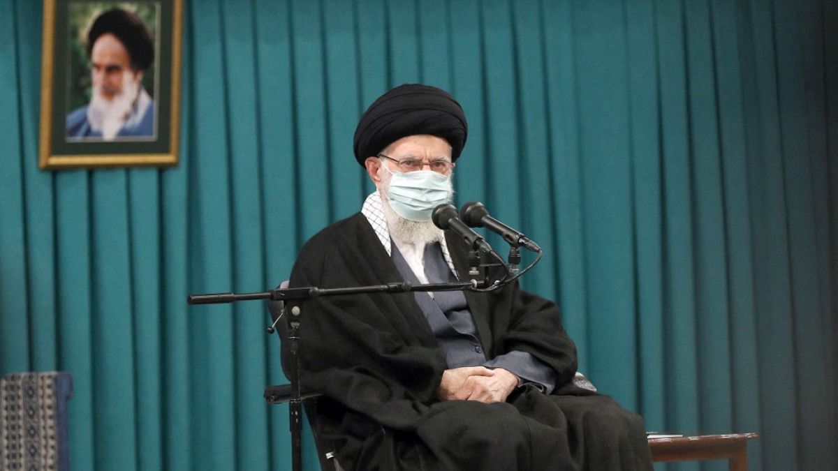 İran'ın dini lideri Hamaney