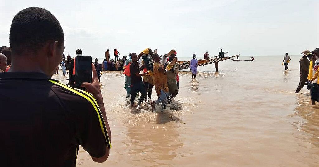 Over 100 people missing after boat capsizes in northern Nigeria