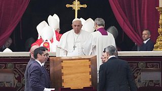 Emerit Papa 16. Benediktus'un cenaze törenini Papa Francis yönetti