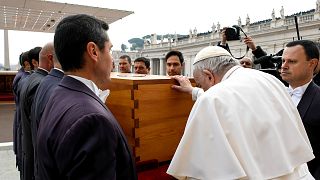 Vatican : les funérailles de Benoît XVI présidées par le pape François