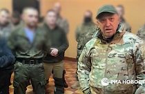Jewgeni Prigoschin empfängt Strafgefangene, die in der Ukraine waren, zurück in Russland