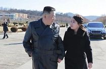 کیم جونگ اون، رهبر کره شمالی به همراه دخترش