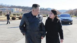 کیم جونگ اون، رهبر کره شمالی به همراه دخترش