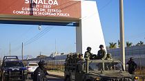 Policía y patrulla militar en Culiacán, estado de Sinaloa, México, viernes 6 de enero de 2023