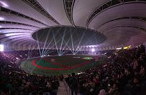  ملعب جذع النخلة بمدينة البصرة جنوب العراق، عند افتتاحه قبل مباراة كرة قدم ودية بين نادي الميناء العراقي والكويت، 26 ديسمبر 2022.