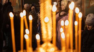 قداس عيد الميلاد الأرثوذكسي في دير القديس ميخائيل ذو القباب الذهبية في كييف. 2023/01/07