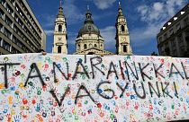 Diákok tüntetése a tanárok mellett Budapesten 2022. szeptember 2-án