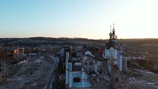 Das zerstörte Dorf Bohorodychne in der Ostukraine