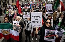 مسيرة ضد النظام الإيراني في ليون، فرنسا، 8 يناير 2023