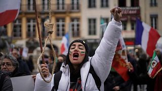Protestos pelos direitos das iranianas em Lyon, França