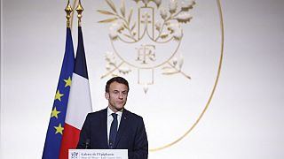 أعلن الرئيس الفرنسي عن المساعدات بعد الدمار الهائل التي خلّفته الفضيانات