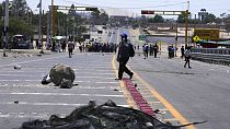Αντικυβερνητικοί διαδηλωτές έχουν παοκλείσει τον παναμερικανικό αυτοκινητόδρομο στο Περού