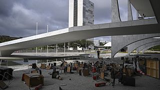 L'entrée du palais présidentiel Planalto quelques heures après l'irruption des émeutiers, Brasilia le 9 janvier 2023.  