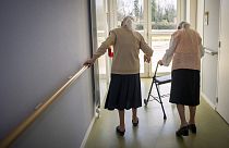 يبلغ متوسط سن التقاعد الفعلي في الاتحاد الأوروبي 64.3 سنة للرجال و63.5 سنة للنساء