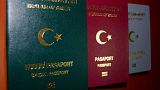 Türkiye'de, önceki yıllarda ortalama 2 milyon 100 bin pasaport işlemi yapılıyorken, 2022'de ise 4 milyon 588 bin 440 başvuru alındı