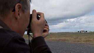 Meet the Australian plane spotters keeping their local airport safe | Euronews