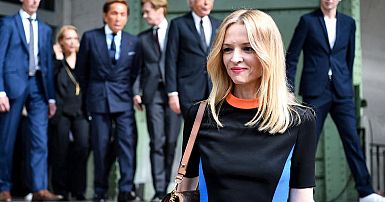 Daughter of world's richest man takes the helm at Dior as LVMH reshuffles  its two biggest fashion houses - MarketWatch