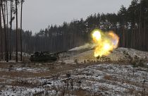 نيران دبابة أوكرانية على مواقع روسية بالقرب من كريمينا، منطقة لوغانسك. 2023/01/12