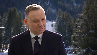 Presidente da Polónia defende punição severa para crimes de guerra da Rússia