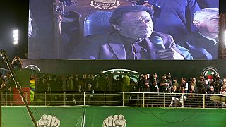 Eski Pakistan Başbakanı Han miting düzenledi 