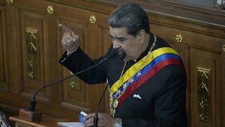 El presidente venezolano, Nicolás Maduro, pronuncia su discurso anual a la nación ante los legisladores en la Asamblea Nacional en Caracas, Venezuela.
