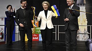 A bizottság elnöke és a svéd miniszterelnök a kilövőállás felavatásán