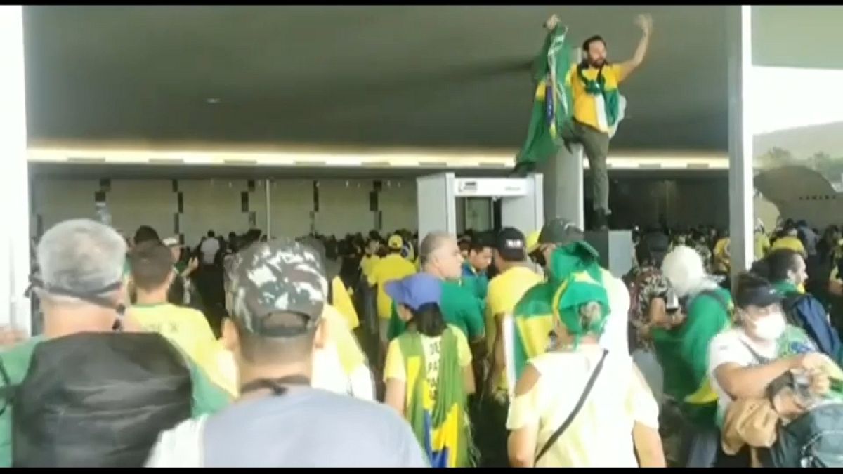 Bolsonaro supporters storm Brazil's Congress