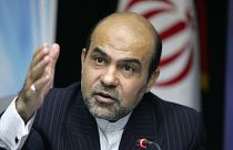 Ализера Акбари занимал высокий пост в Минобороны Ирана при президенте-реформаторе Мохаммаде Хатами.