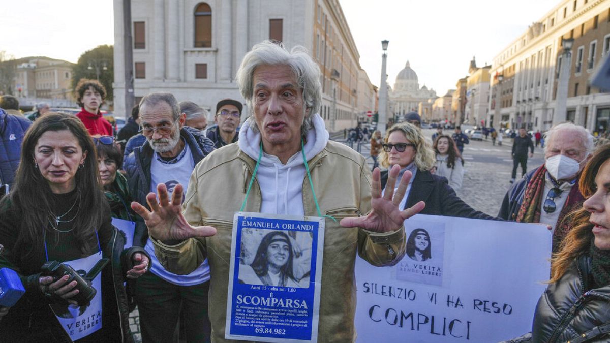 Der Bruder der Verschwundenen, Pietro Oraladi, während einer Demonstration in Rom