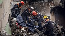 Equipas de resgate já removeram mais de 40 corpos dos escombros