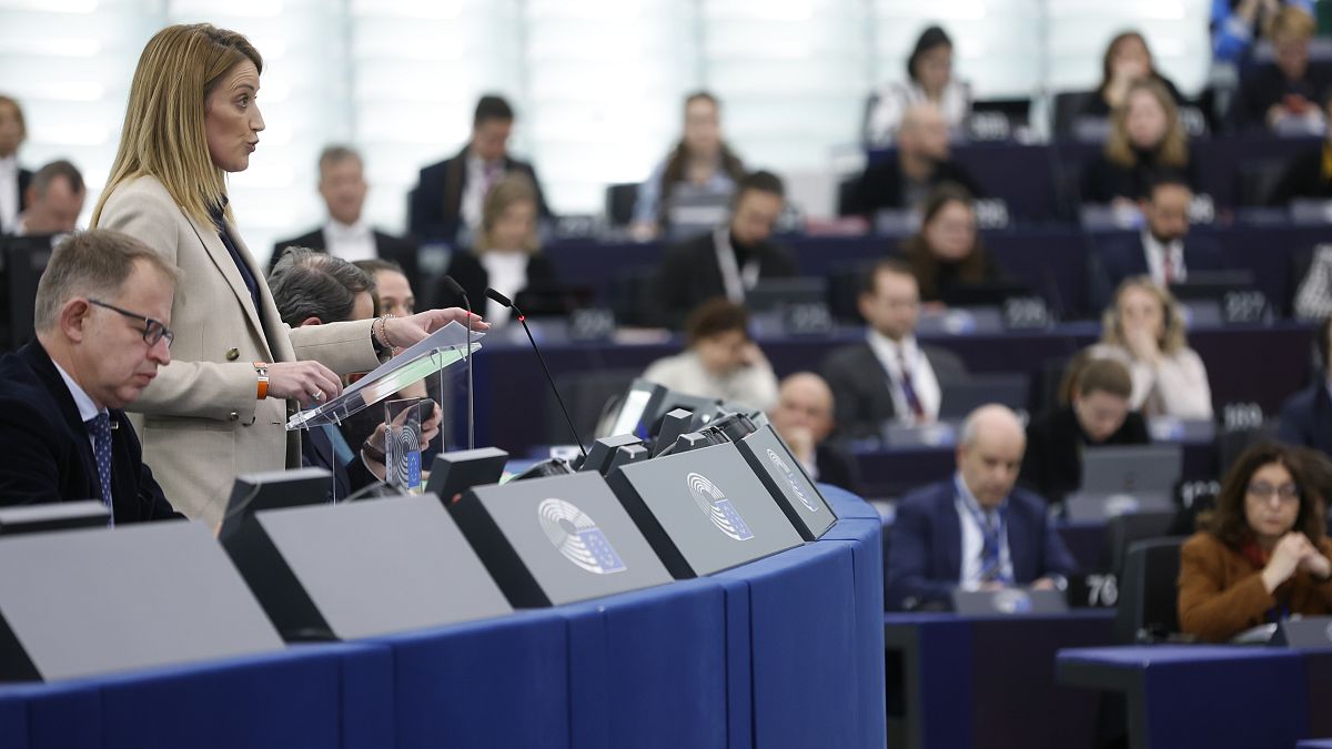 رئيسة البرلمان الأوروبي روبرتا ميتسولا جلسة عامة في ستراسبورغ