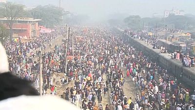 Bangladeş'te milyonlarca Müslüman 'Bisva İçtima' için toplandı 