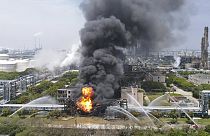 Arşiv -- Haziran 2022'de petrokimya şirketi Sinopec'in Şanghay'daki fabrikasında çıkan yangında 1 kişi ölmüştü