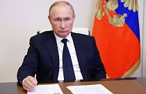 Russlands Präsident Putin in seiner Residenz außerhalb von Moskau am 16. Januar 2023