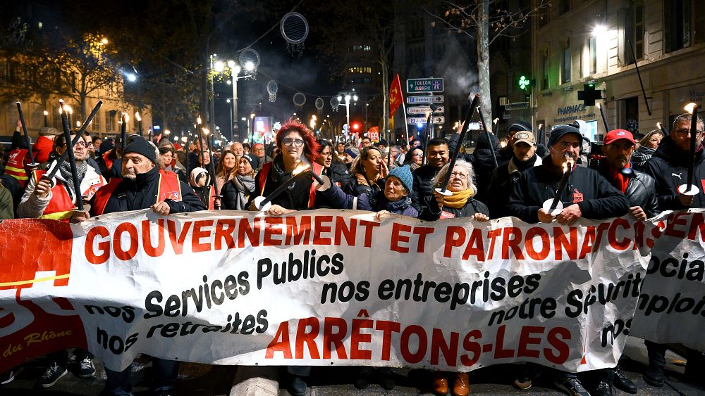 70% sont contre : la France se bat pour la réforme des retraites