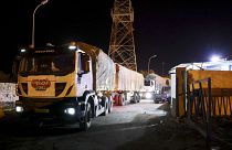 شاحنات غذائية ليبية على معبر رأس جدير الحدودي بين تونس وليبيا