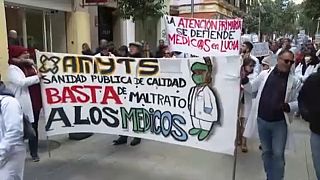 Amyts, el sindacto de los médicos en Madrid, protesta contra las malas condiciones de trabajo.