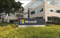 El gigante tecnológico Microsoft anuncia 10 000 despidos.