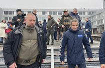 Rafel Grossi (à direita, em primeiro plano) visitou recentemente a Ucrânia e irá, em fevereiro, à Rússia