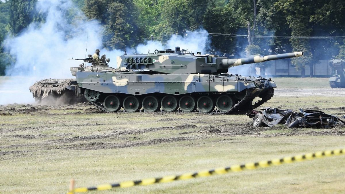 Alman yapımı Leopard 2 A4 tankı