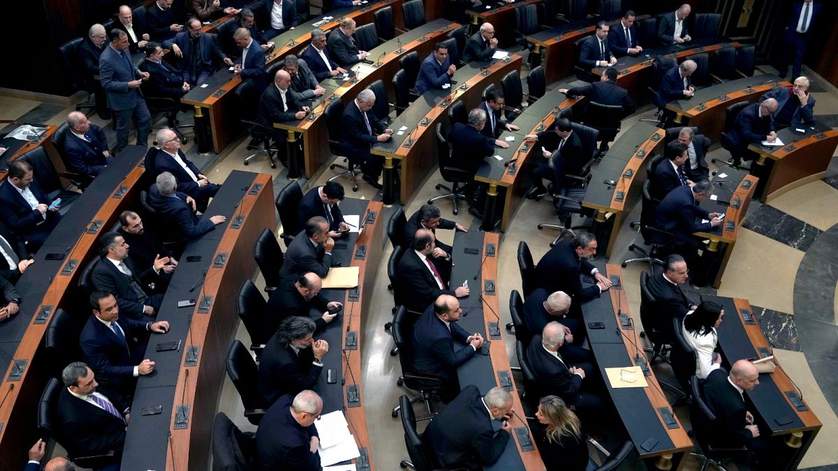 البرلمان اللبناني يفشل من جديد في انتخاب رئيس للبلاد