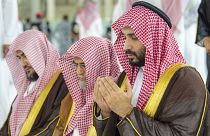 ولي العهد السعودي محمد بن سلمان خلال مراسم غسل الكعبة 16/08/2022