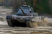Rund zehn Meter lang, gut sechzig Tonnen schwer: Der Leopard-2.