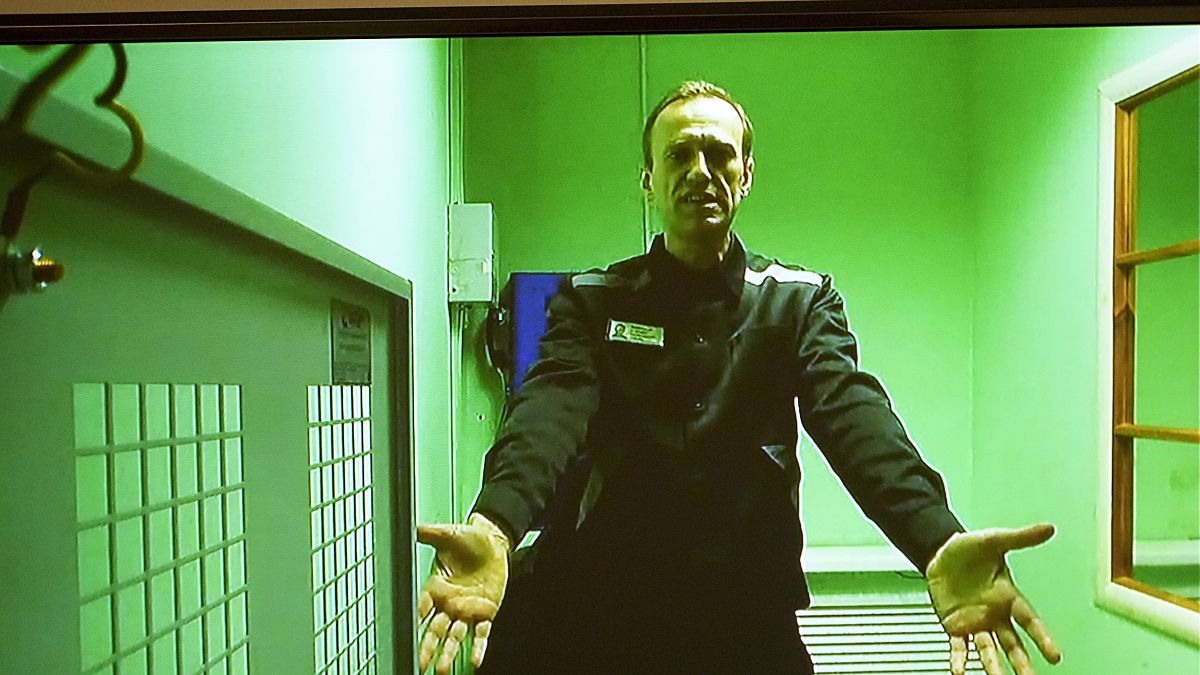Alekszej Navalnij a börtönben, amelyben fogva tartják. 