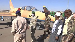 Übergabe russischer Kampfjets an das malische Militär