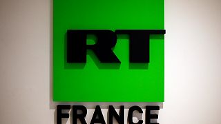  نقابات الموظفين في الفرع الفرنسي لقناة "آر تي" الروسية المحظورة في الاتحاد الأوروبي تعلن الحسابات المصرفية للقناة قد تمّ تجميدها، 20 يناير 2023.