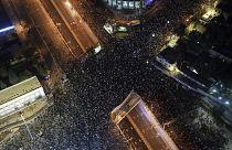مظاهرات حاشدة في تل أبيب ومدن إسرائيلية أخرى ضد التغييرات في النظام القضائي التي تريد حكومة رئيس الوزراء الإسرائيلي نتنياهو تطبيقها