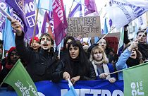 Manifestation contre la réforme des retraites à Paris à l'appel d'organisations de jeunesse et du parti de gauche La France insoumise, samedi 21 janvier 2023.